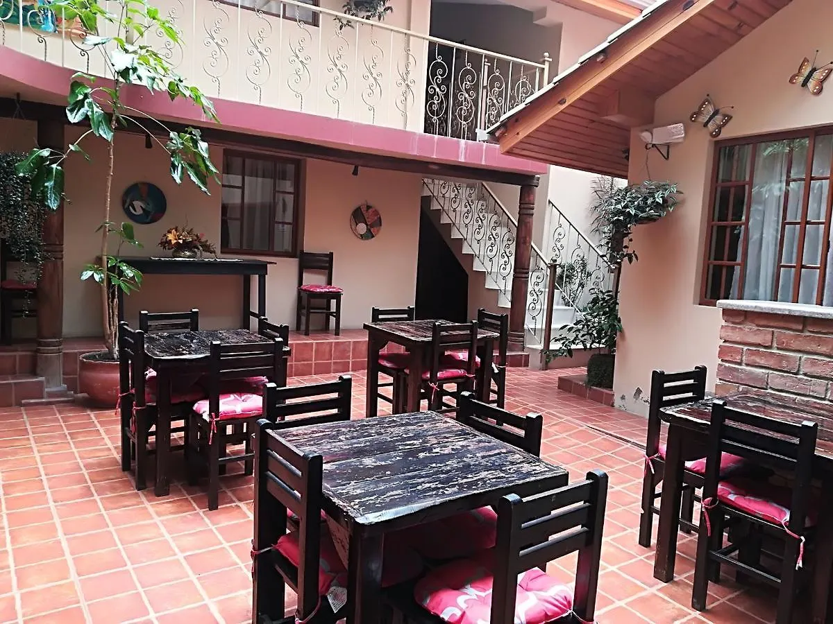 Guest house Hostal Villa Flora Cuenca Ecuador